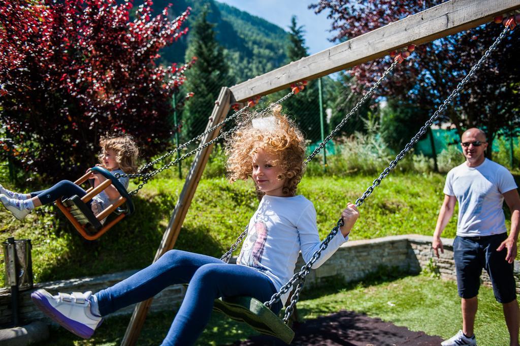 Villaggio Turistico Camping Cervino Анте-Сент-Андре Экстерьер фото