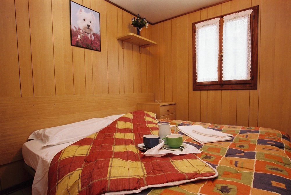 Villaggio Turistico Camping Cervino Анте-Сент-Андре Экстерьер фото