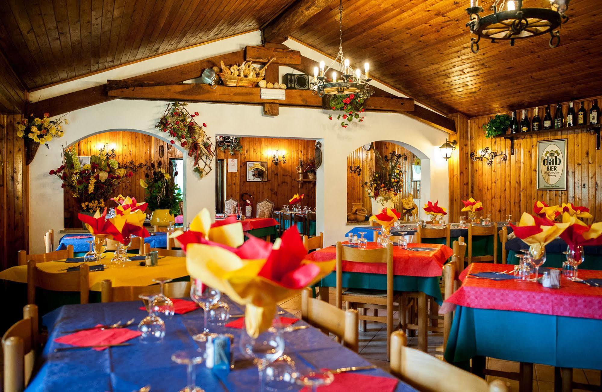 Villaggio Turistico Camping Cervino Анте-Сент-Андре Экстерьер фото